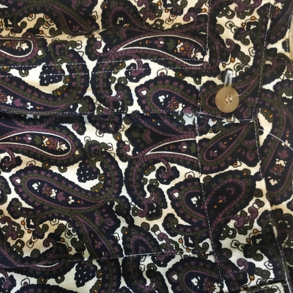 Izod Vintage Paisley Shorts - Picture 3 of 5